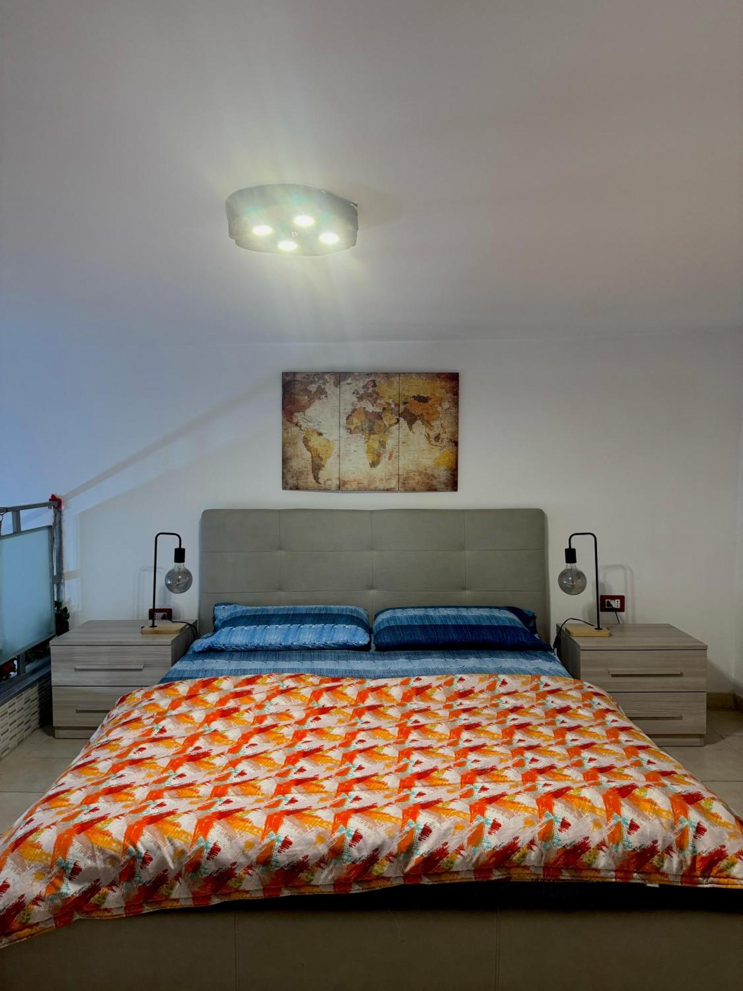 شقة Frizzi & Lazzi House نابولي المظهر الخارجي الصورة