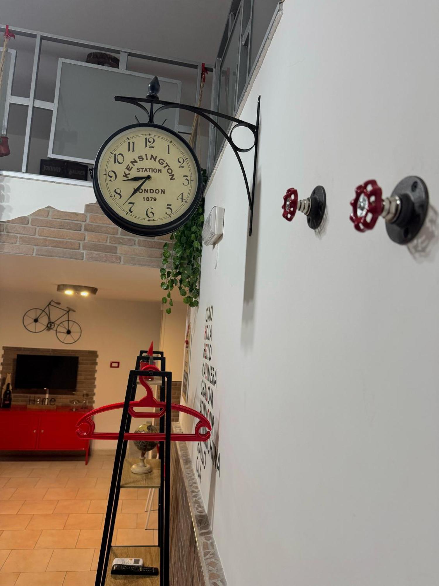 شقة Frizzi & Lazzi House نابولي المظهر الخارجي الصورة